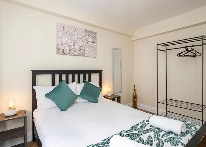 Nice 3 Bedrooms Apartment Near Hyde Park & Oxford St